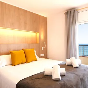 apartaments-primera-linea-torre-valentina.topcostabravahotels.com/