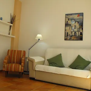 Karmapartment 2 Sevilha