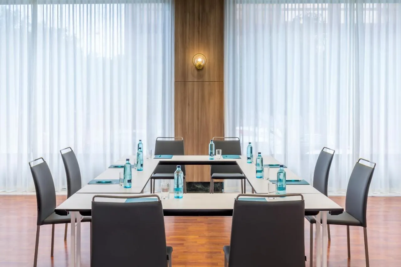 **** Otel Occidental Sevilla Viapol İspanya